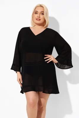 Black Ruffle Hem V-neck...
