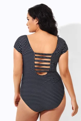 Stripes Round Neck Women...