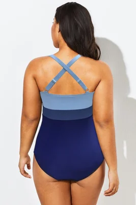 Plus Size Contrast Twist...