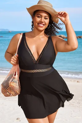 Plus Size Black Lattice...