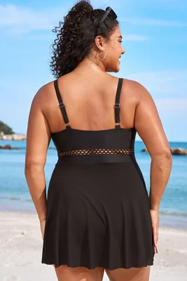 Plus Size Black Lattice...
